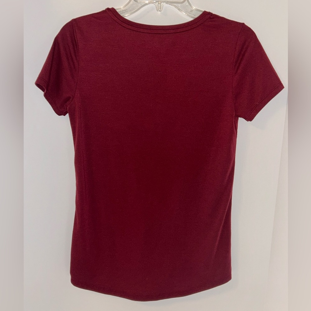 Athleta womens Essence Vital Tee maroon short sleeve scoop neck‎ vneck size XXS - Picture 3 of 7